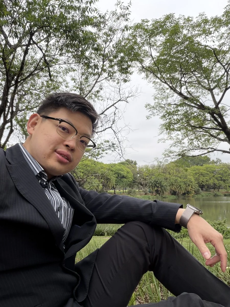 Dr Sin Yong in a Sao Paulo park between CLASSYS Academy sessions