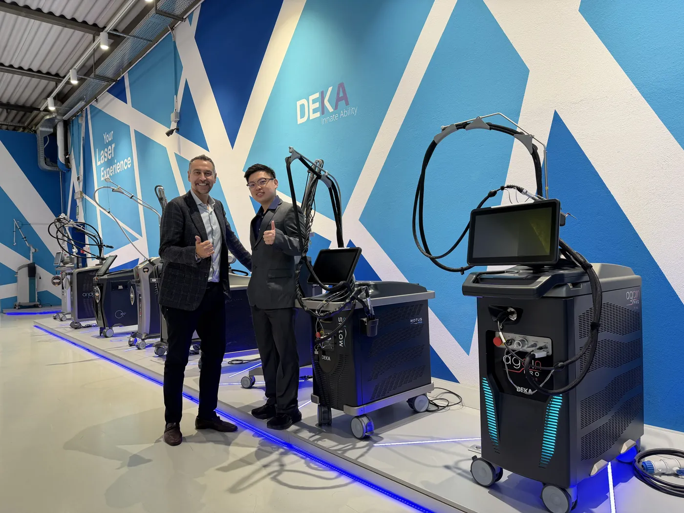 Dr Sin Yong with Francesco Badii of the El.En. group in the DEKA showroom in Calenzano