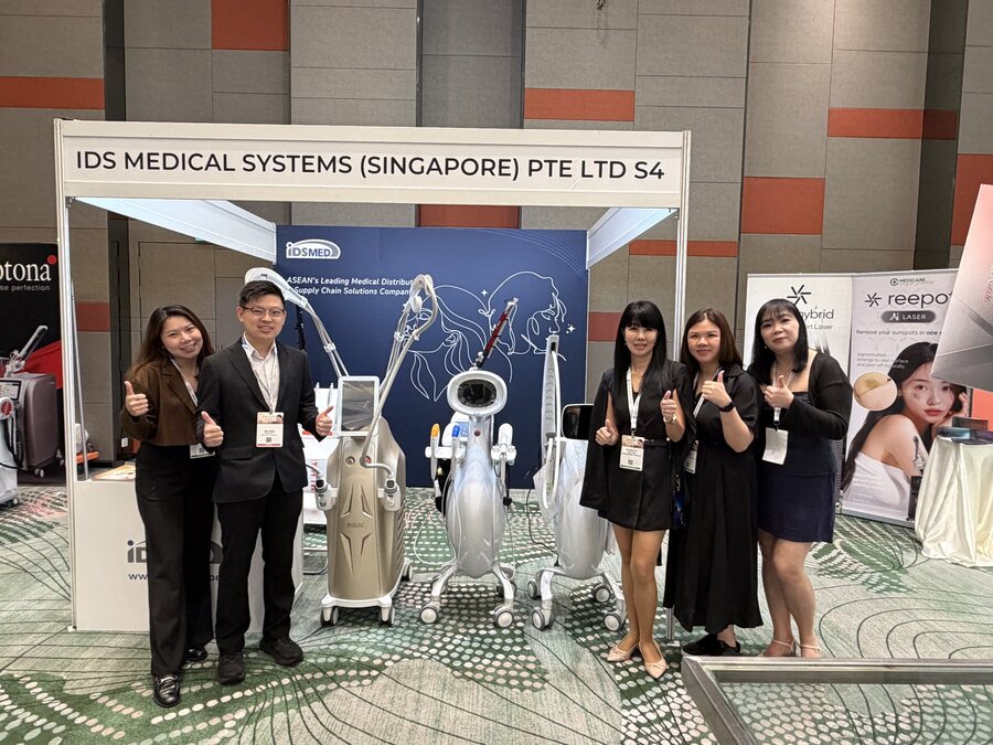 Dr Sin Yong at the SAM Conference 2026, Society of Aesthetic Medicine Singapore